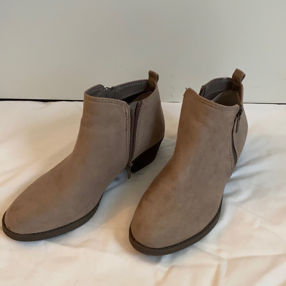 Carlos taupe ankle boots - 1 inch heel